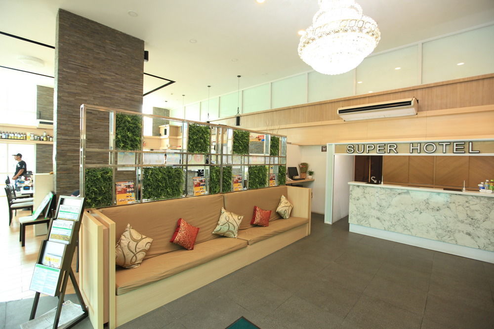 Super Hotel Янгон Екстериор снимка