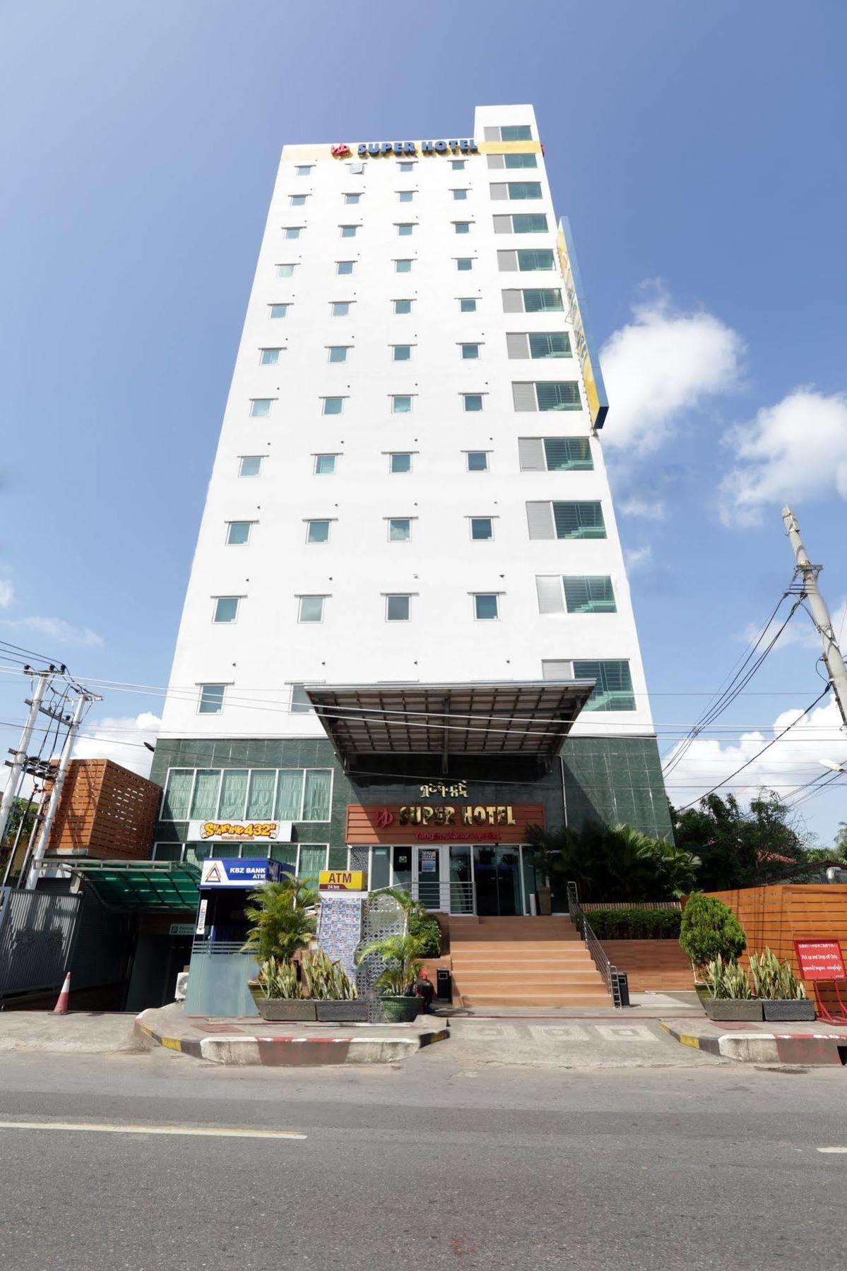 Super Hotel Янгон Екстериор снимка